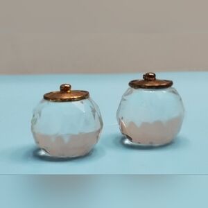 Round Cut Crystal With Gold Top Paper Weights